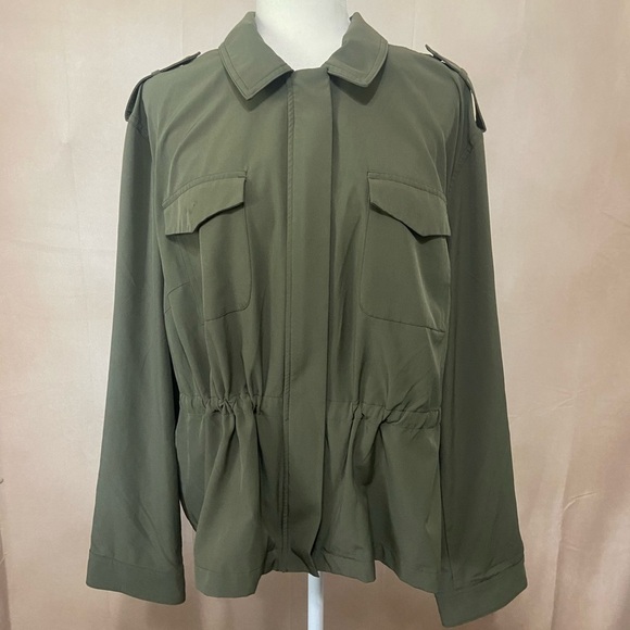 EVRI women's 2X olive green lightweight utility cargo pocket adjustable jacket - Picture 1 of 6